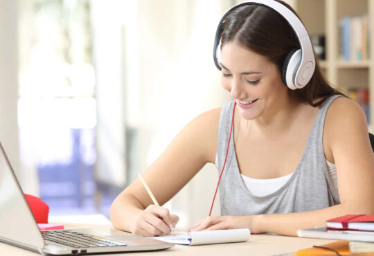 Elevate Your Language Skills with Online Spanish Classes