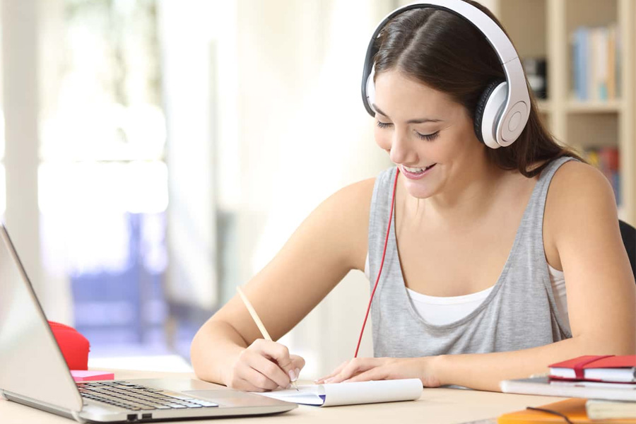 Elevate Your Language Skills with Online Spanish Classes